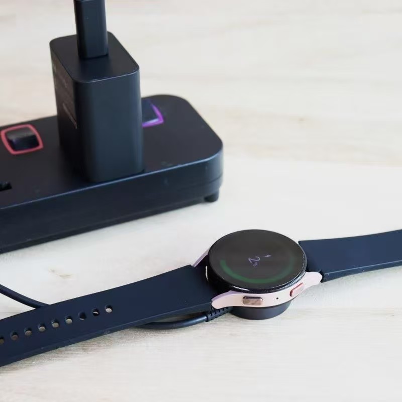 Watch Charging Dock - Base di Ricarica Wireless Magnetica USB-C